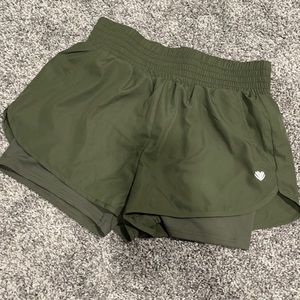 FOREVER 21 GREEN SHORTS 💚